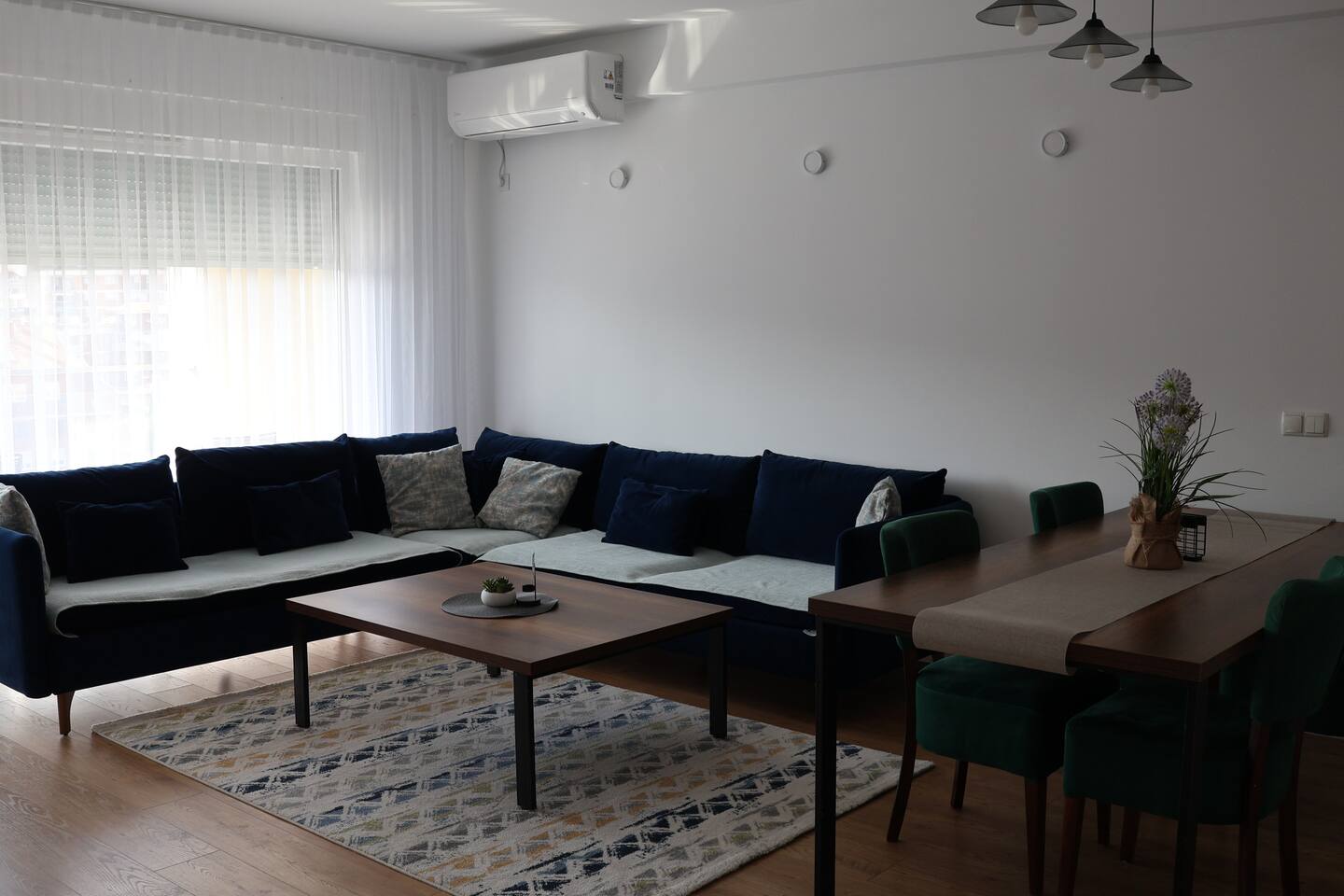 Banesë me qira 2+1 në Rrugën B banesë/apartment në Prishtinë
