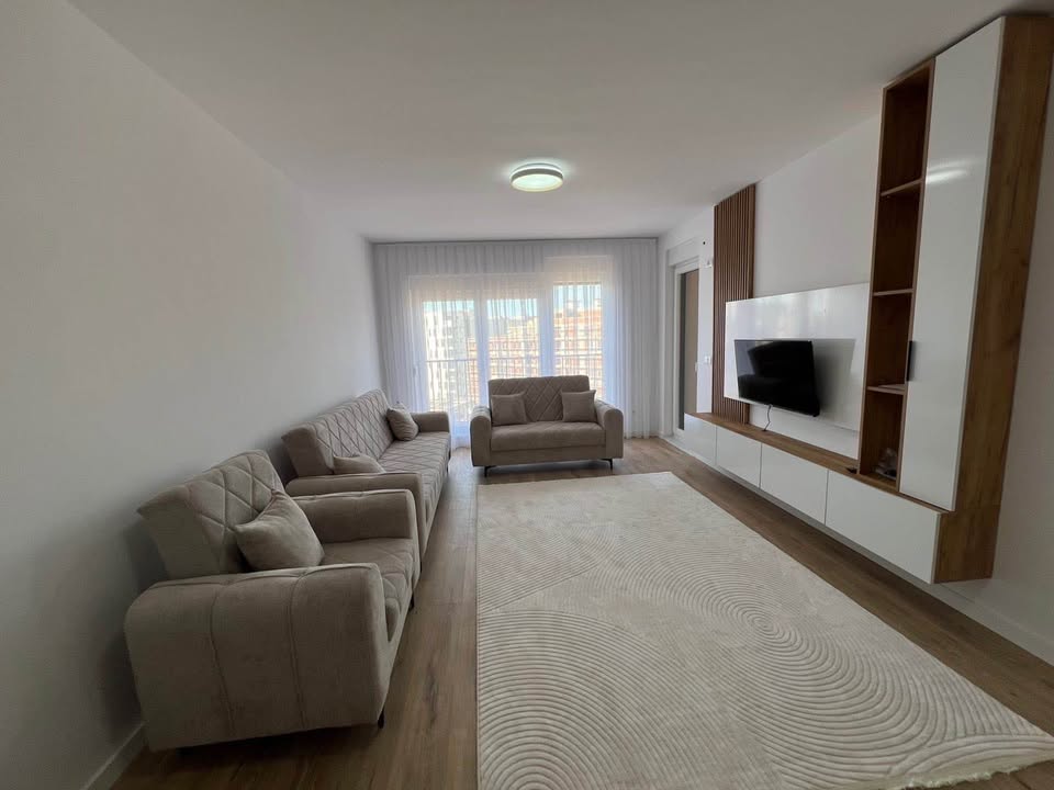 Banesë me qira 2+1 në Rrugën C banesë/apartment në Prishtinë