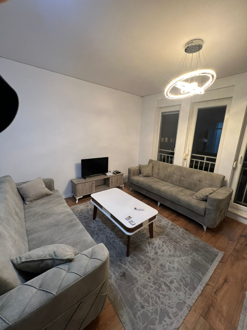 Banesë me qira 1+1 në Rrugën C banesë/apartment në Prishtinë