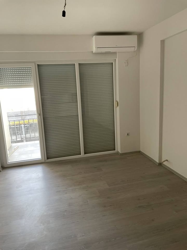 Banesë në shitje në lagjen Prishtina e Re banesë/apartment në Prishtinë