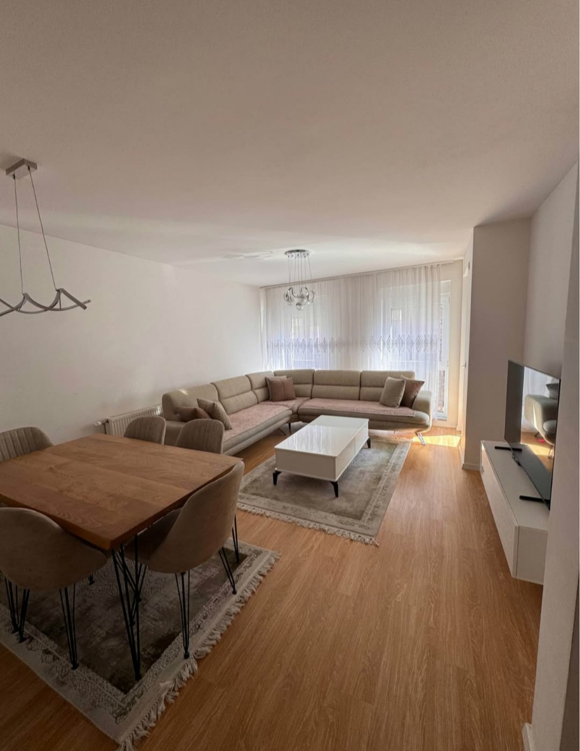 Banesë në shitje në Fushë Kosovë banesë/apartment në Fushë Kosovë