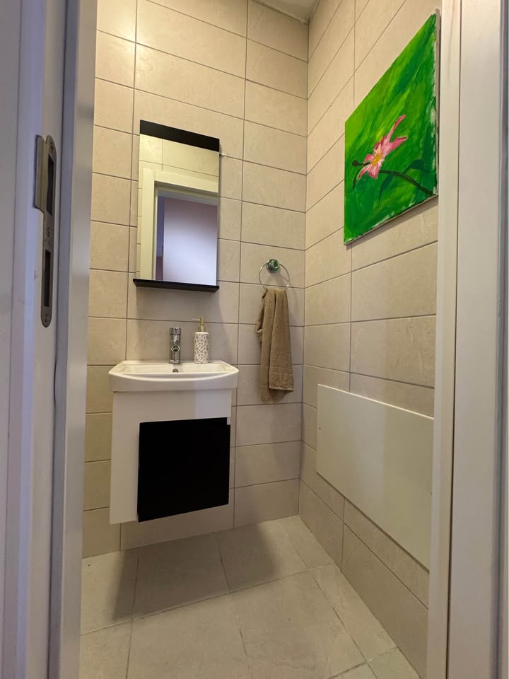 Banesë në Shitje në Lagjen Prishtina e Re banesë/apartment në Prishtinë
