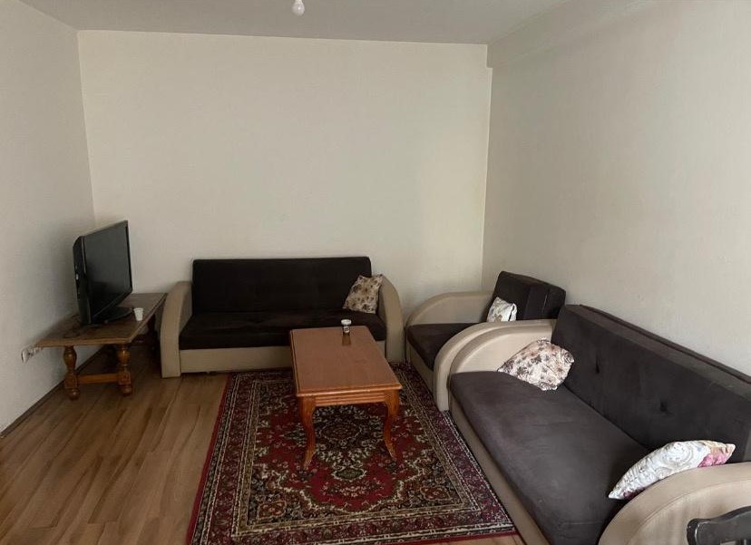 Banesë me qira 1+1 në Qendër banesë/apartment në Prishtinë