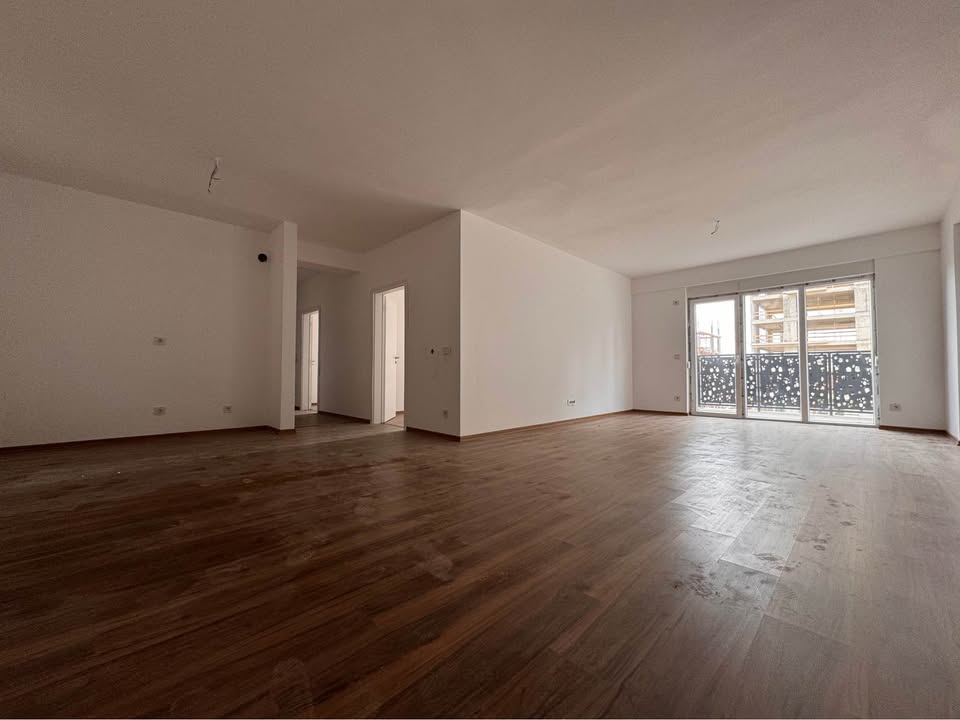Banesë në shitje në Lagjen Prishtina e Re banesë/apartment në Prishtinë