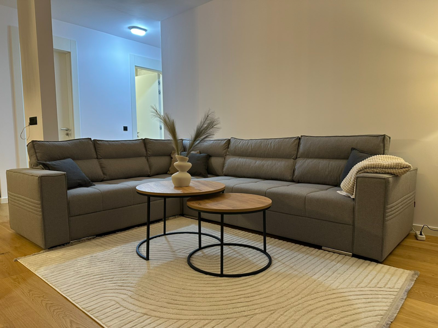 Banesë me qira 2+1 në Lagjen Marigona Hill banesë/apartment në Prishtinë