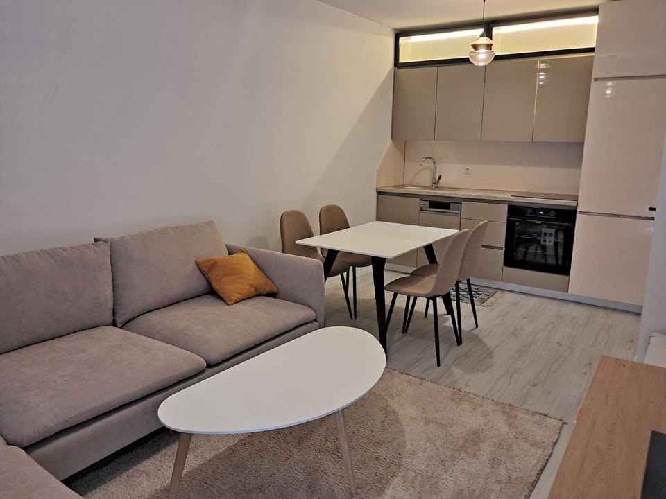 Banesë me qira 1+1 në Fushë Kosovë banesë/apartment në Prishtinë