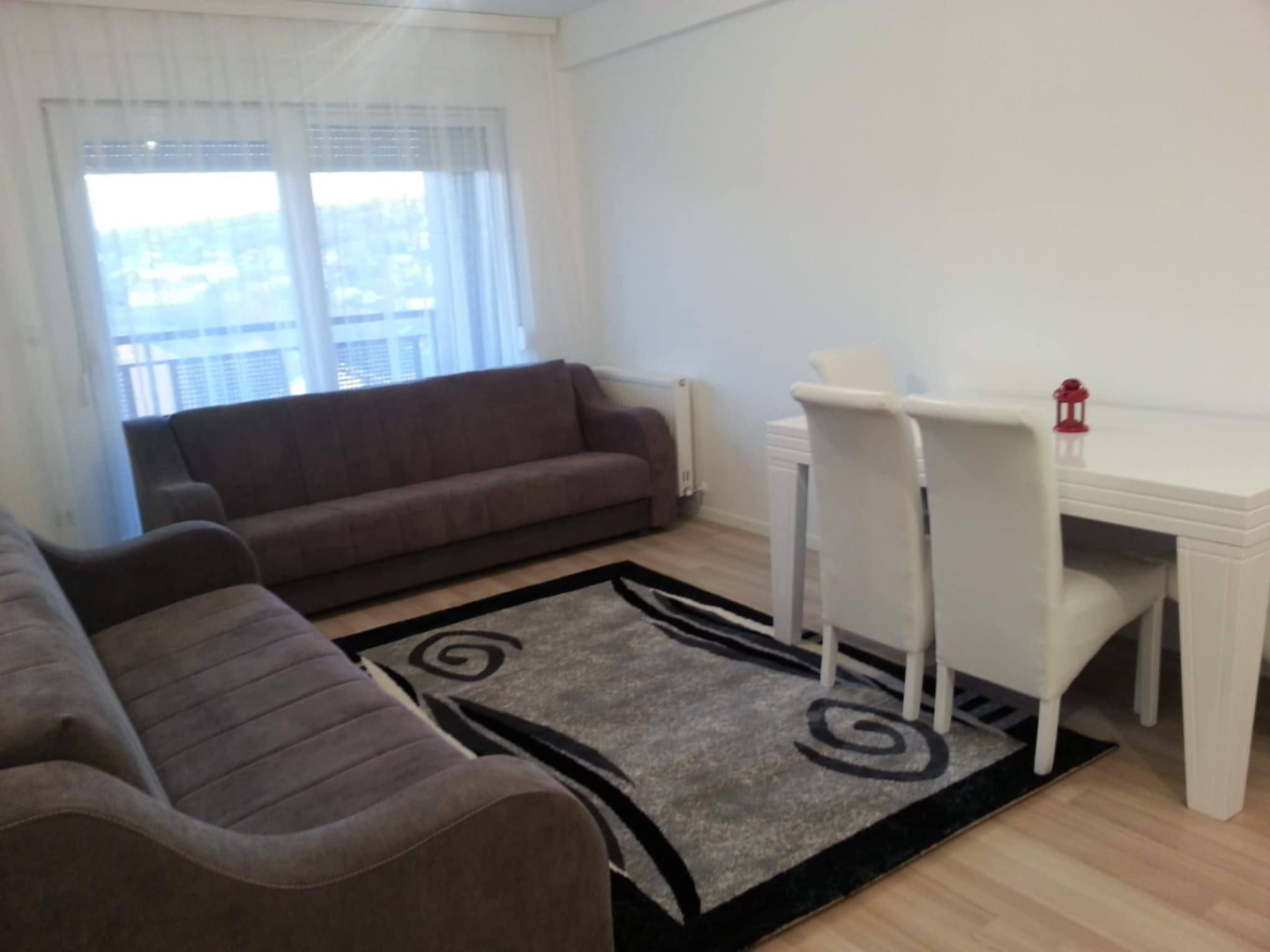 Banesë me qira 2+1 në Matin 1 banesë/apartment në Prishtinë