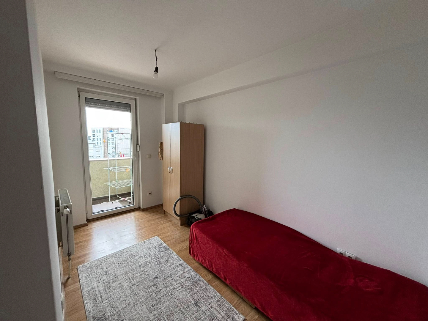 Banesë me qira 2+1 në Kalabri (Emshir) banesë/apartment në Kalabria