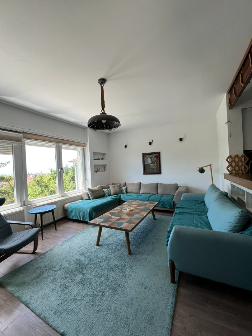 Shtëpi me qira 3+1 në Taslixhe banesë/apartment në Prishtinë