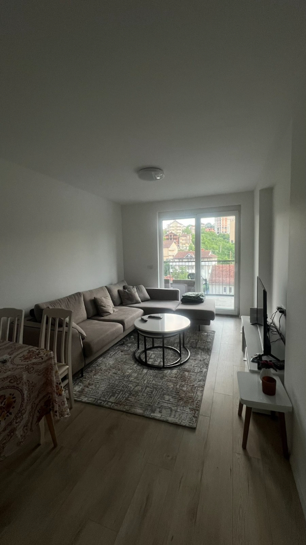 Banesë me qira 2+1 në Lagjen Prishtina e Re banesë/apartment në Prishtinë