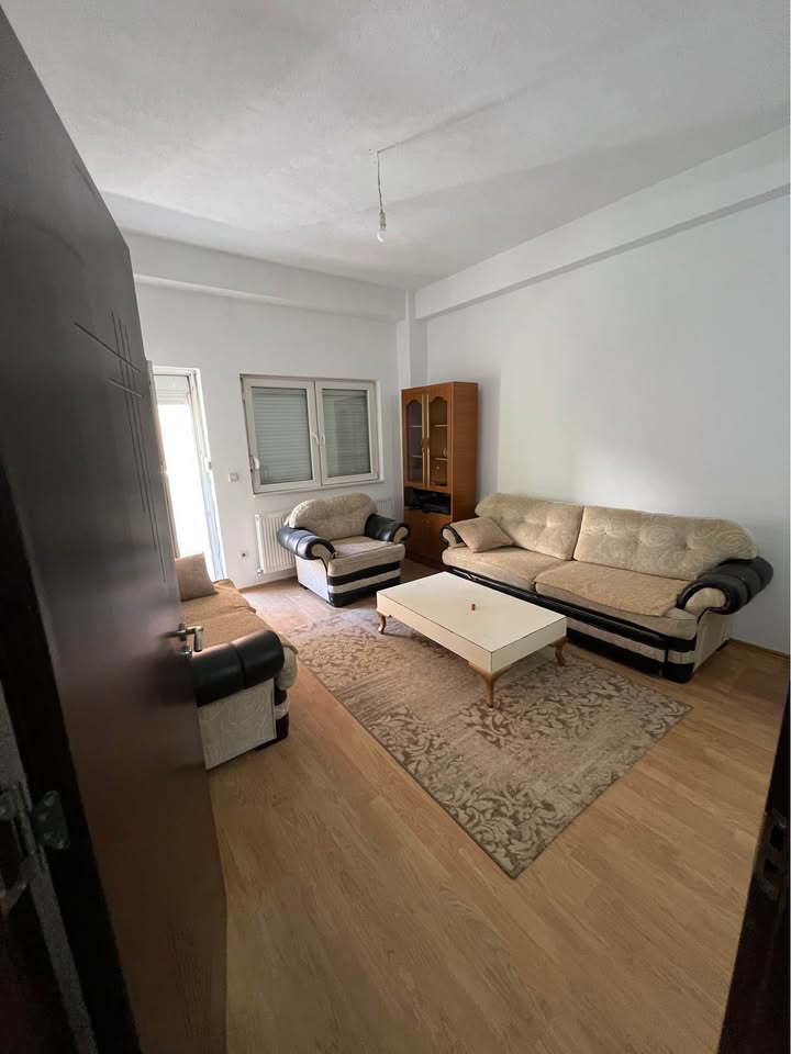 Banesë në shitje në lagjen Mati 1 banesë/apartment në Prishtinë