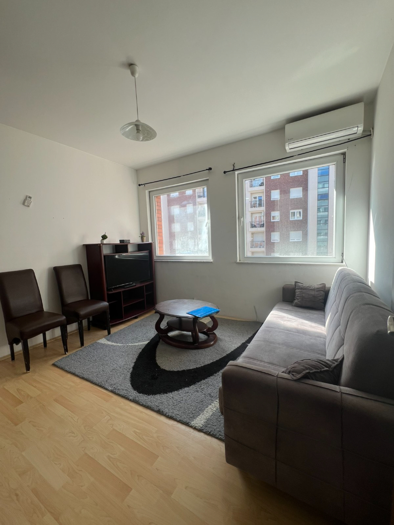 Banesë me qira 1+1 në Matin 1 banesë/apartment në Prishtinë