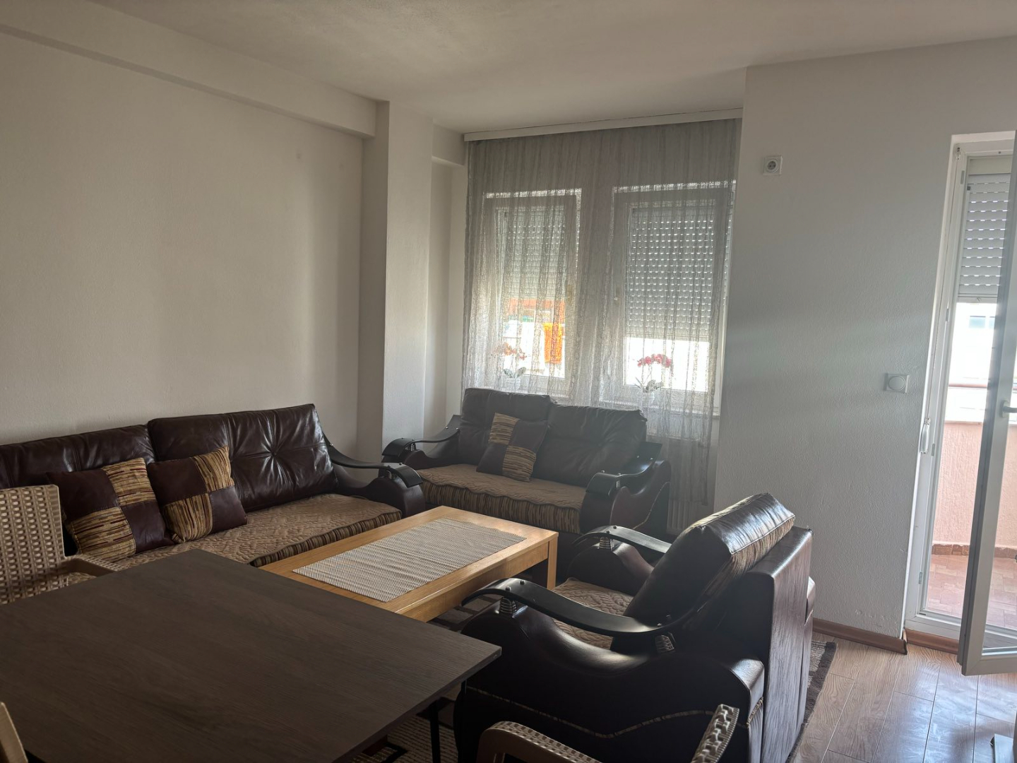 Banesë me qira 1+1 në Fushë Kosovë banesë/apartment në Prishtinë