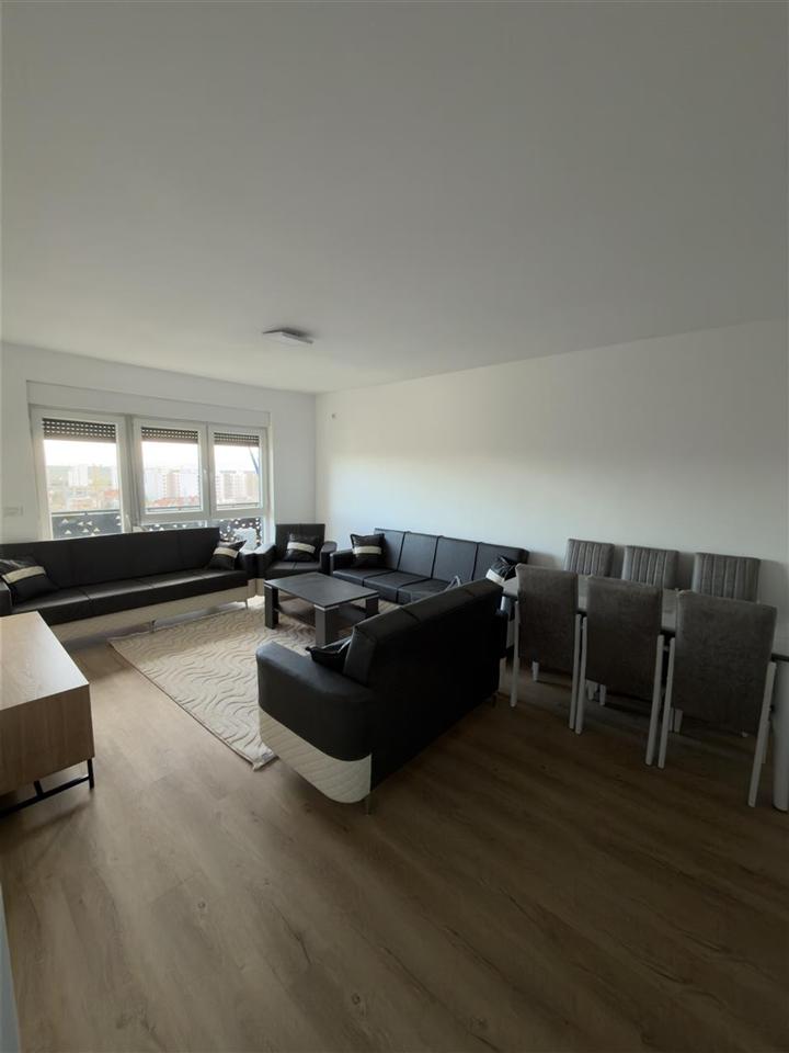 Banesë në shitje në Fushë Kosovë banesë/apartment në Fushë Kosovë