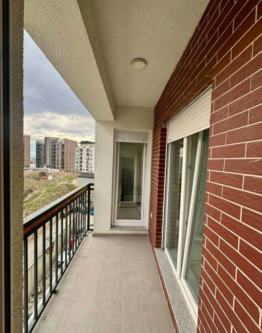 Banesë në shitje në Emshir banesë/apartment në Prishtinë