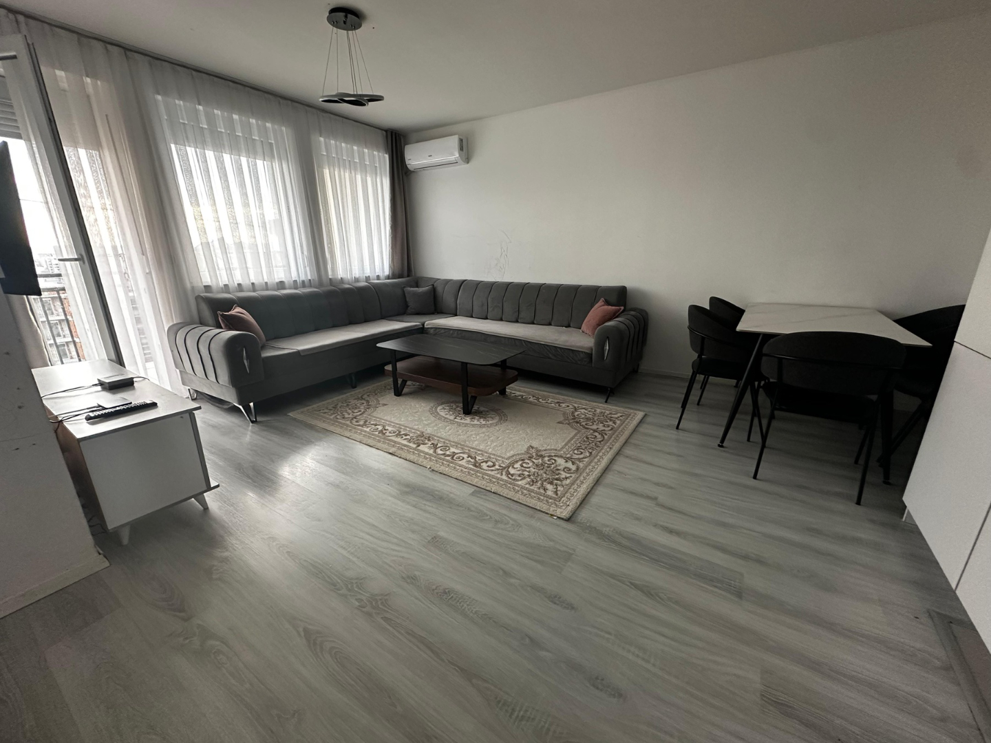 Banesë në shitje në Fushë Kosovë banesë/apartment në Fushë Kosovë