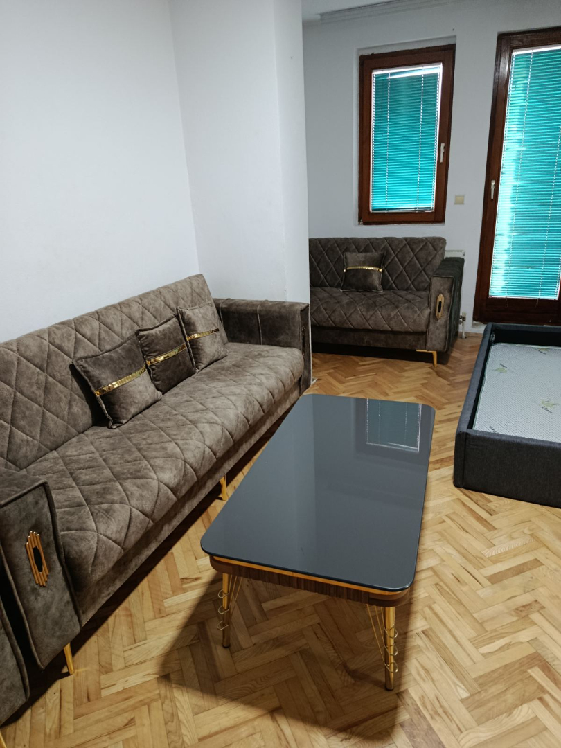 Banesë me qira 1+1 në Lagjen e Spitalit banesë/apartment në Prishtinë