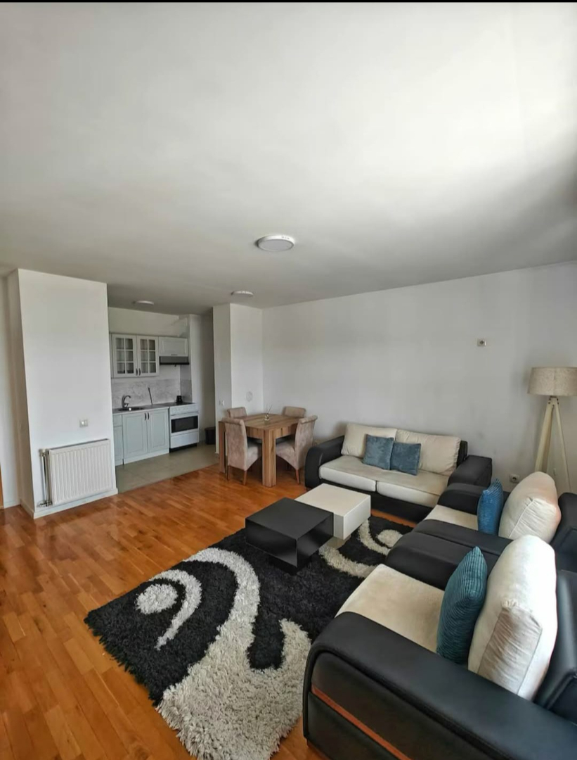 Banesë në shitje në Kalabri (Emshir) banesë/apartment në Prishtinë