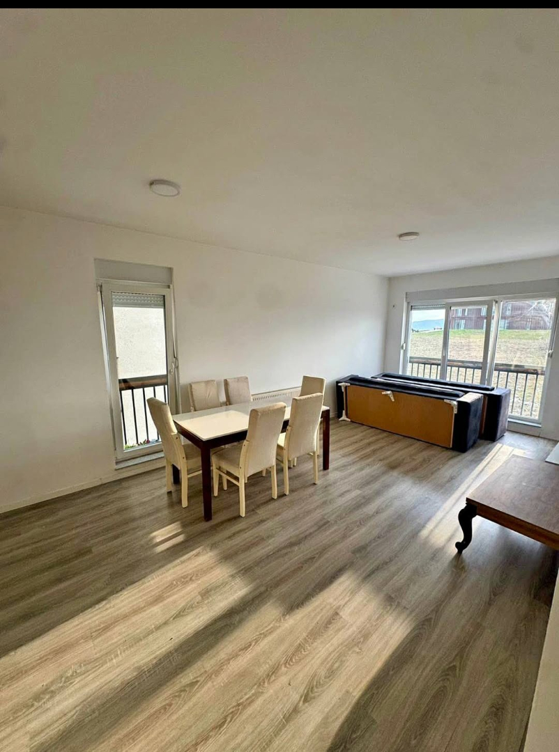 Banesë në shitje në Emshir banesë/apartment në Prishtinë