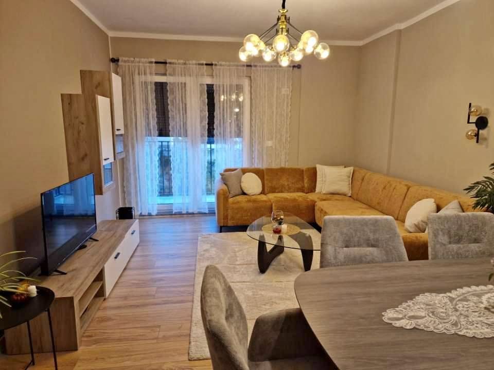 Banesë në shitje në Lagjen Prishtina e Re banesë/apartment në Prishtinë