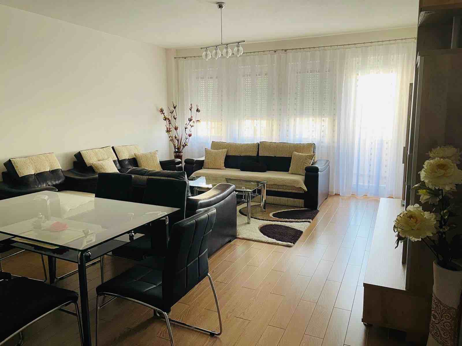 Banesë në shitje – Fushë Kosovë banesë/apartment në Fushë Kosovë