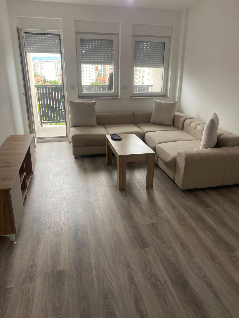 Banesë me qira 1+1 në Fushë Kosovë banesë/apartment në Prishtinë