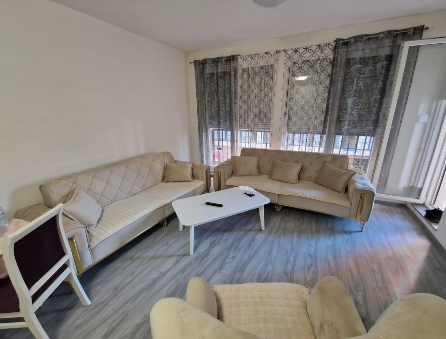 Banesë me qira 1+1 në Matin 1 banesë/apartment në Prishtinë