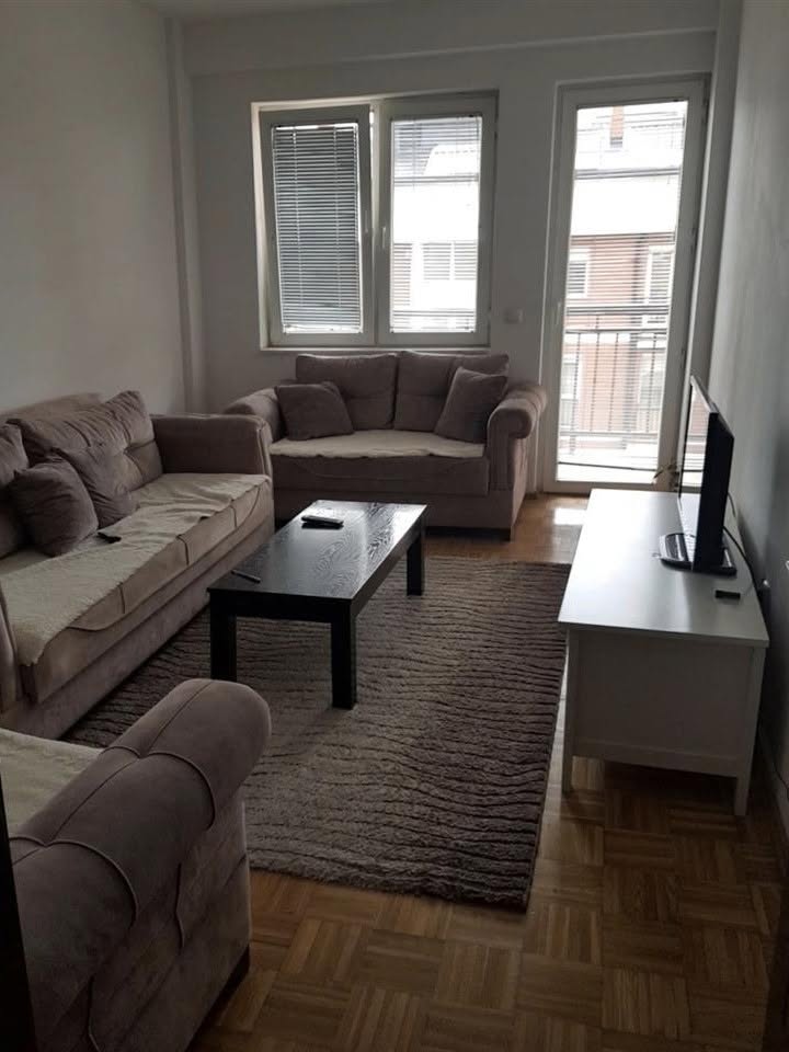 Banesë me qira 2+1 në Matin 1 banesë/apartment në Prishtinë