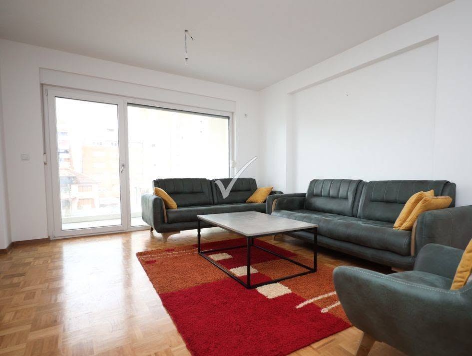Banesë me qira 2+1 në Matin 1 banesë/apartment në Prishtinë