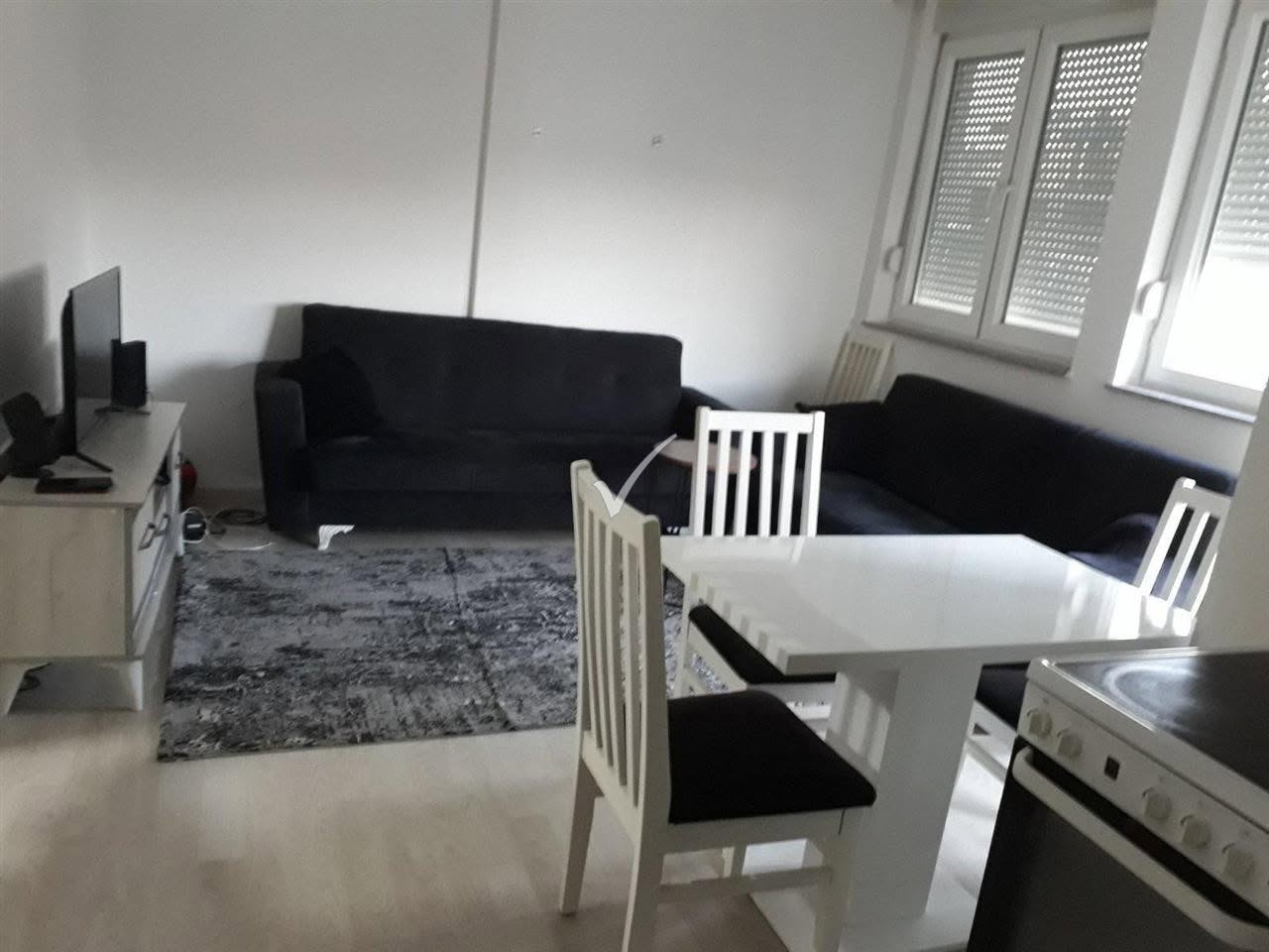 Banesë me qira 1+1 në Matin 1 banesë/apartment në Prishtinë