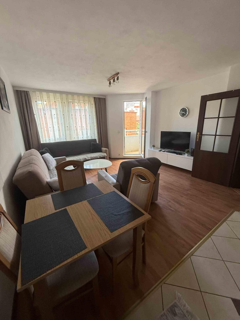 Banesë me qira 1+1 në Qendër banesë/apartment në Prishtinë