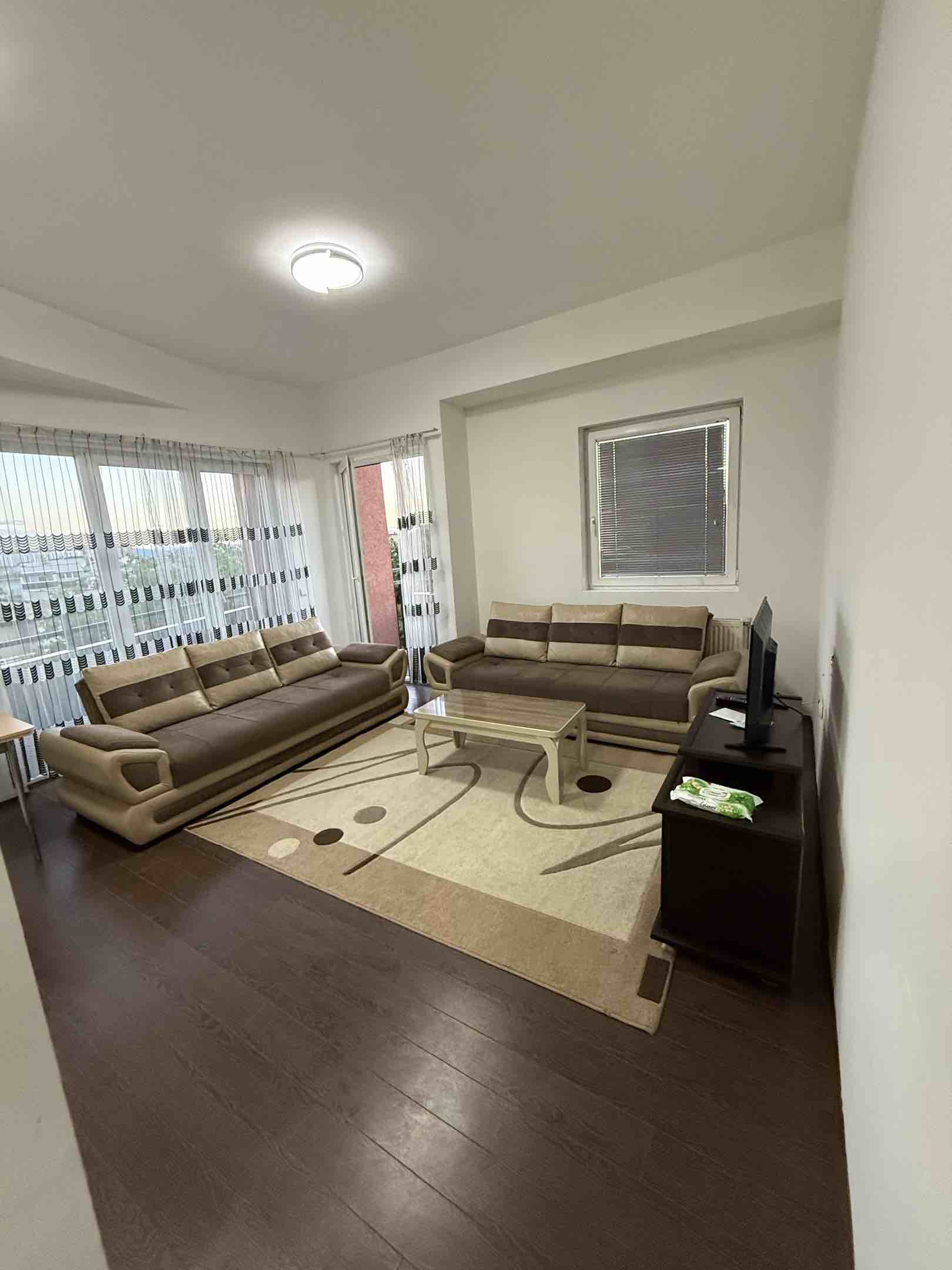 Banes me qera banesë/apartment në Prishtinë