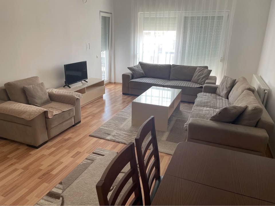 Banesë me qira 1+1 në Lagjen e Muhaxherëve banesë/apartment në Prishtinë