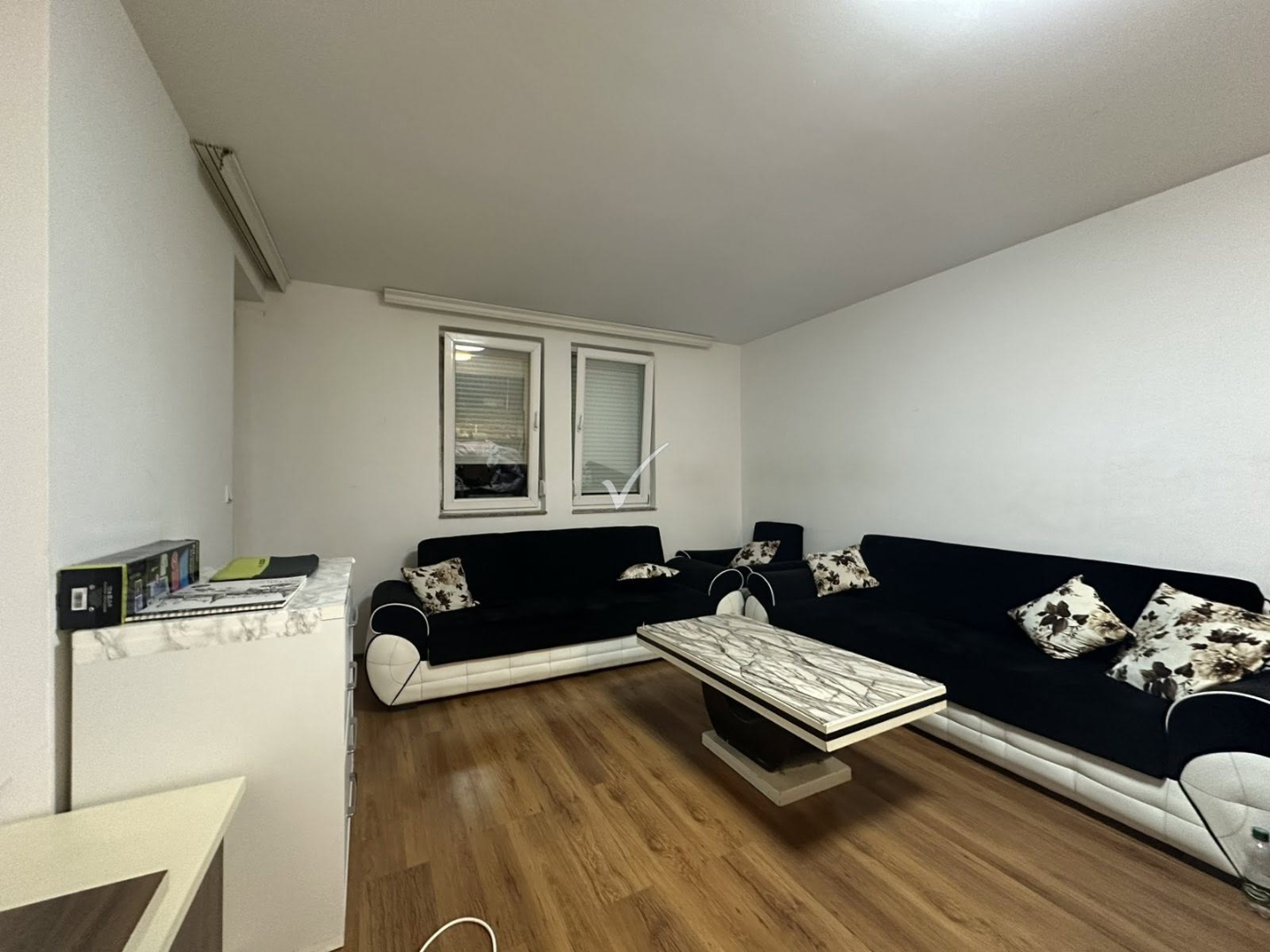 Banesë me qira 1+1 në Rrugën B banesë/apartment në Prishtinë