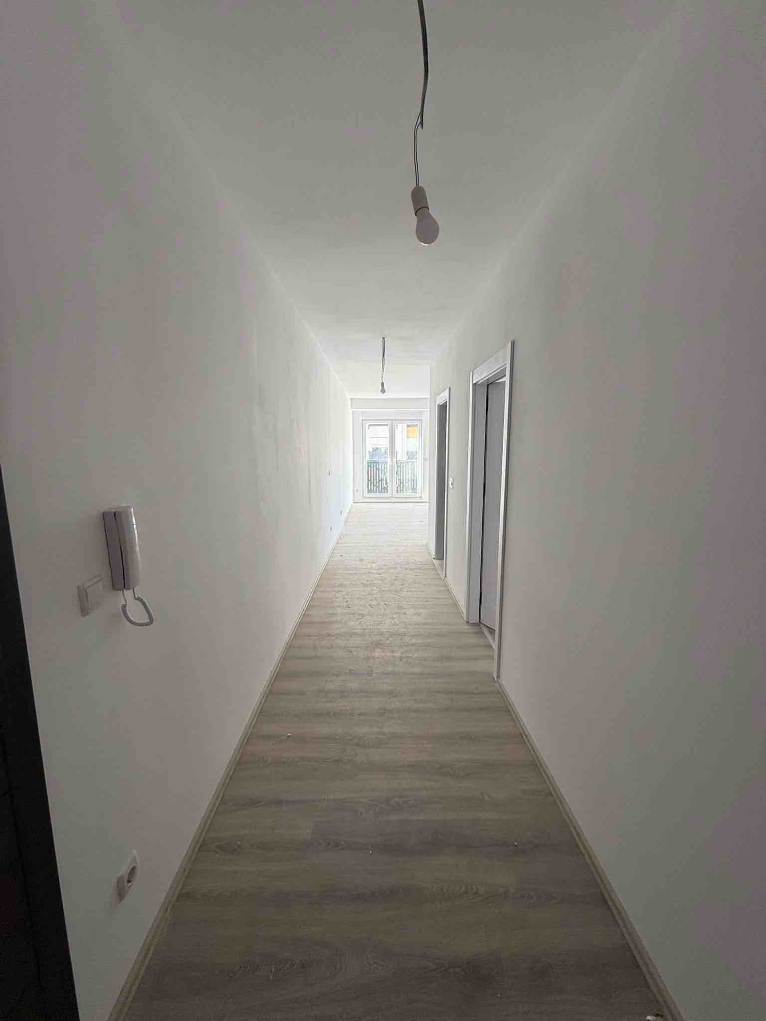 Banes me qera banesë/apartment në Fushë Kosovë