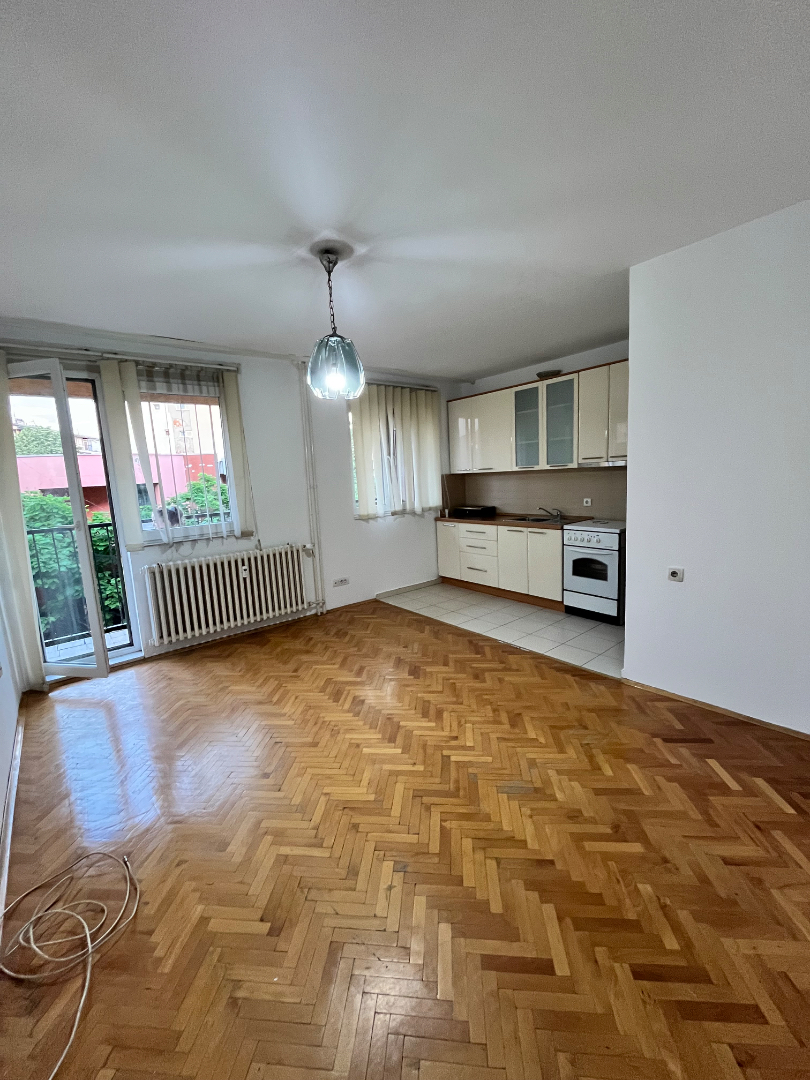 Banese me qira per afarizem-zyrene Ulpiane, Prishtine banesë/apartment në Ulpianë