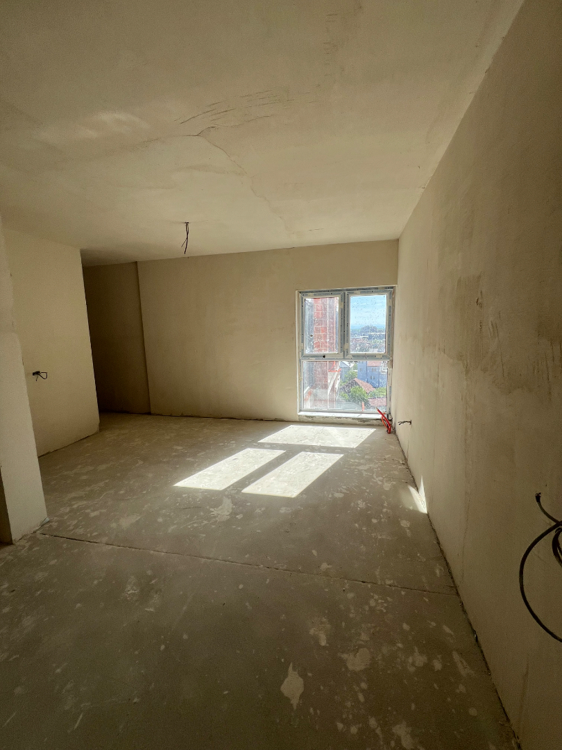 Ofrohet banese per shitje ne Peje banesë/apartment në Pejë
