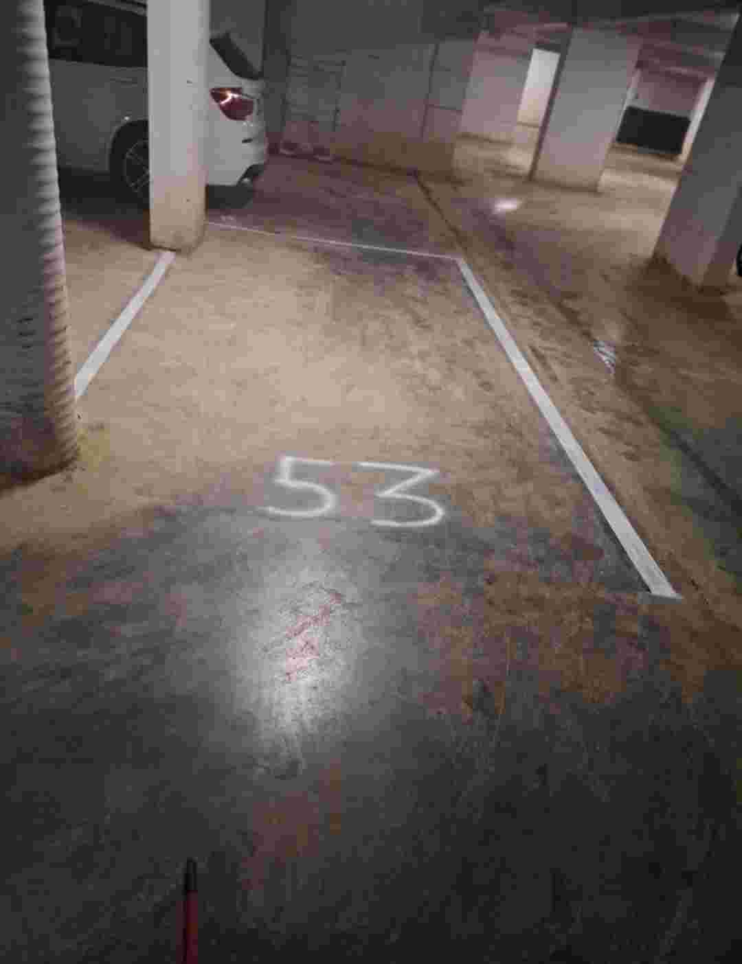Garazha  parkingu nentoksor  garazh/parking në Prishtinë
