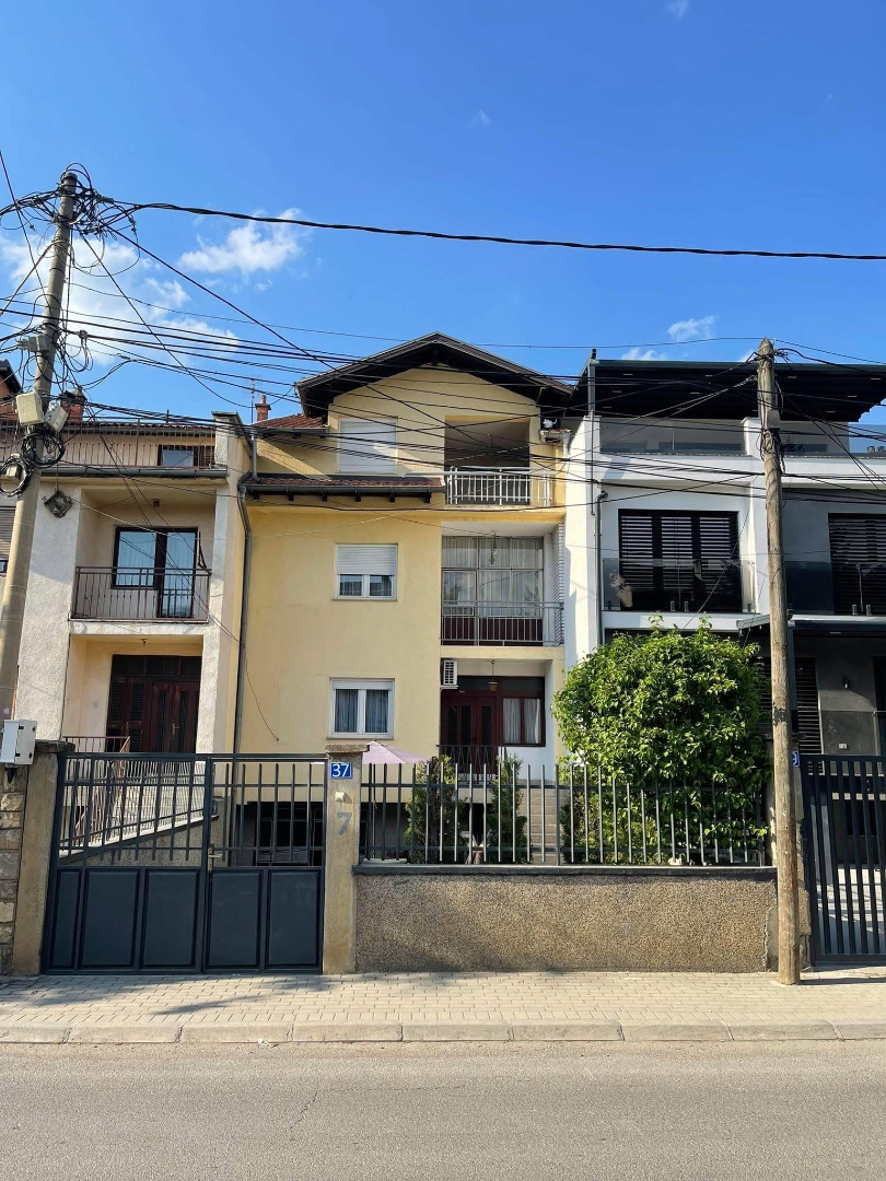 SHTËPI NË SHITJE – ORTAKOLL, PRIZREN shtëpi në Prizren
