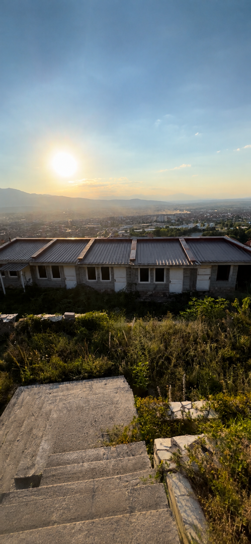 🏡SHITET OSE NDRROHET TOKË 4.705 ARI – DARDANIA 2 tokë në Prizren
