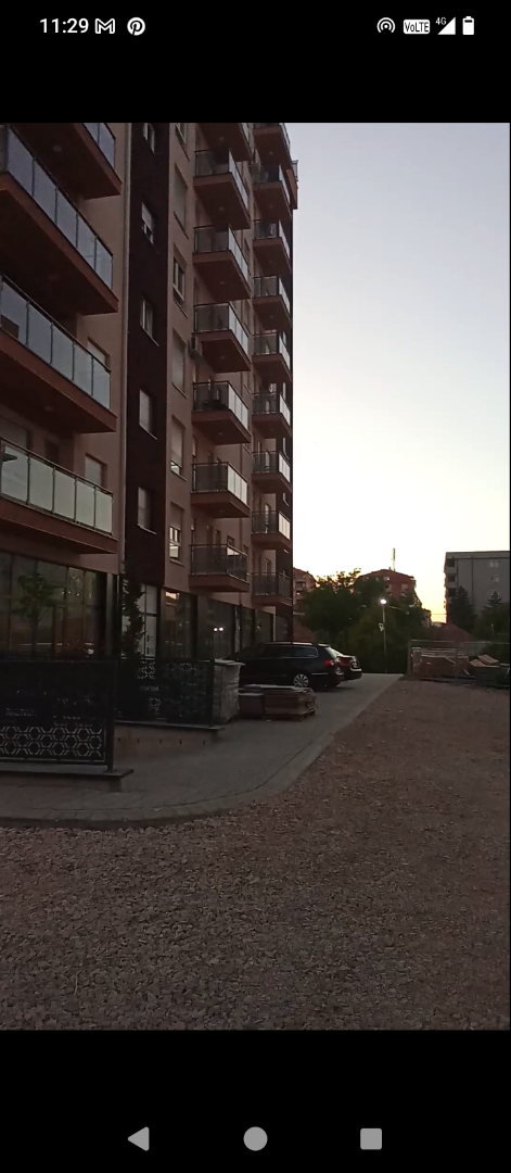 lokal me qera lokal në Fushë Kosovë