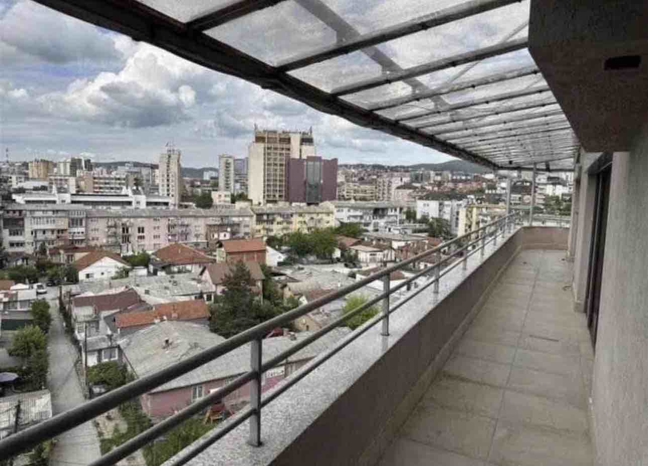 Penthouse me Qera në Pejton banesë/apartment në Prishtinë