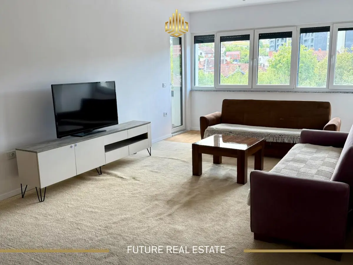 Banesa me QIRA/87m2 banesë/apartment në Lagjja e Spitalit
