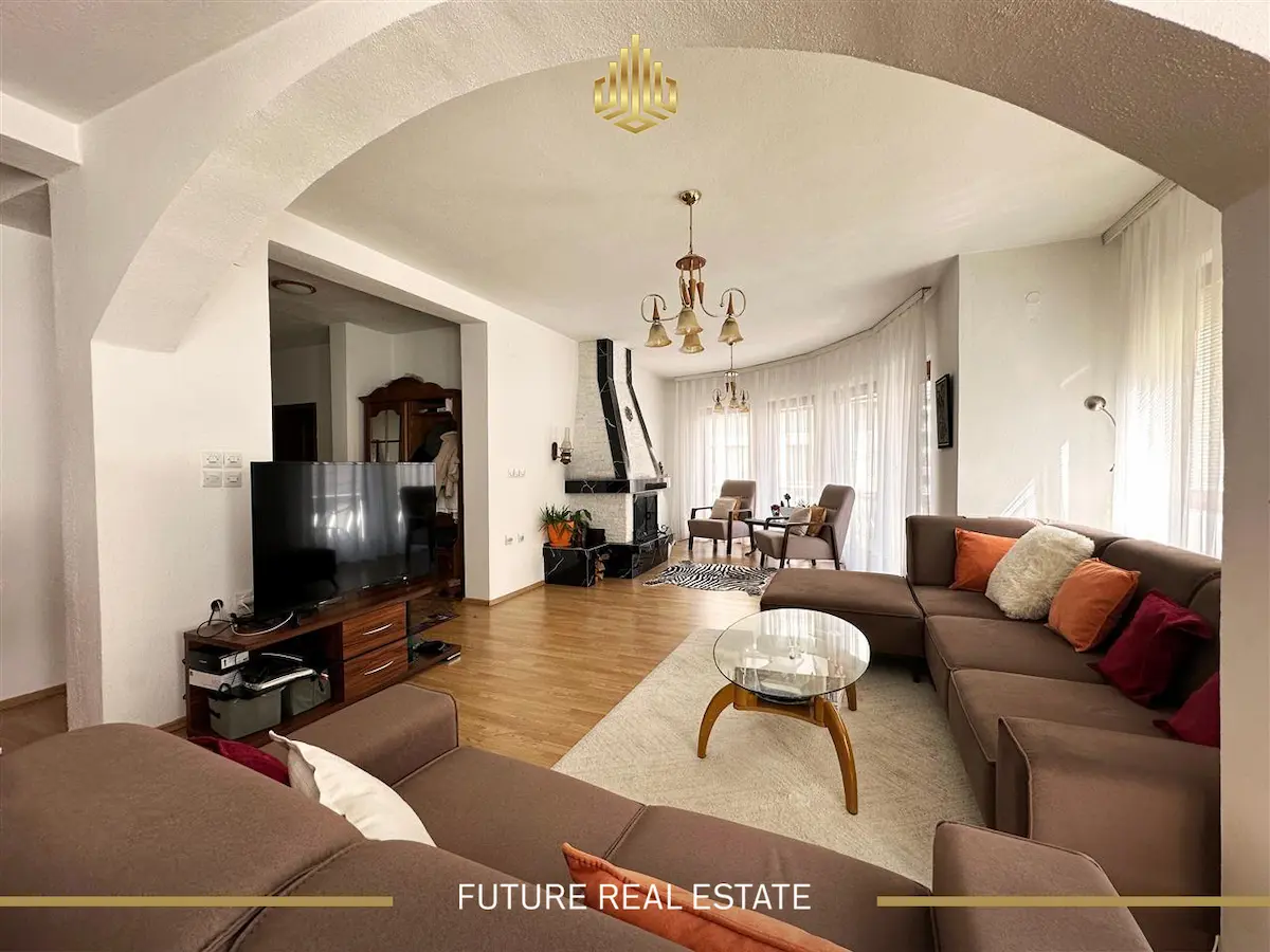 Banesa me QIRA/200m2 banesë/apartment në Qafa