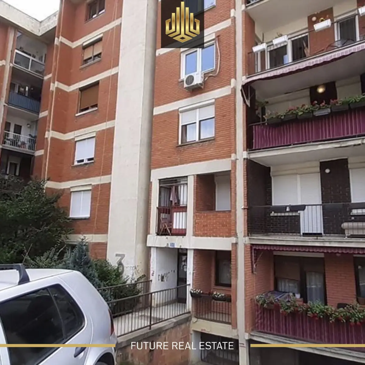 Zyre me QIRA/100m2 zyre në Bregu i Diellit