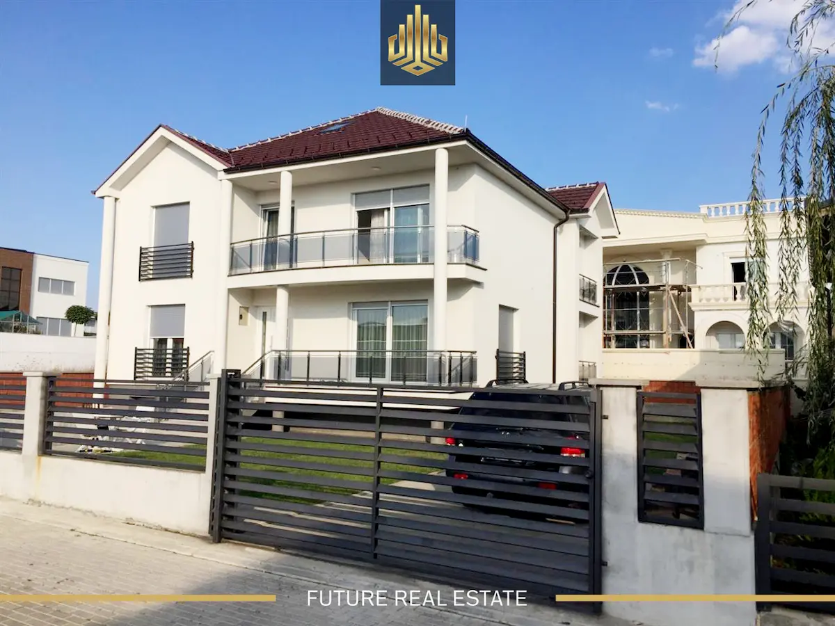 Shtëpia me QIRA/450m2 shtëpi në Qendresa e Re