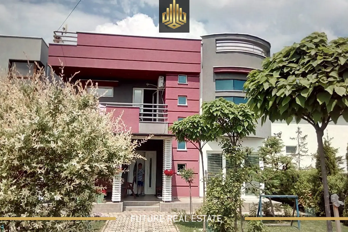 Shtëpia me QIRA/237m2 shtëpi në Çagllavicë