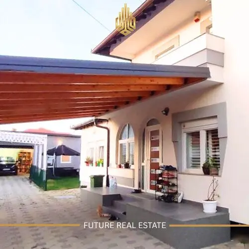 Shtëpia në SHITJE/250m2 shtëpi në Hajvalia