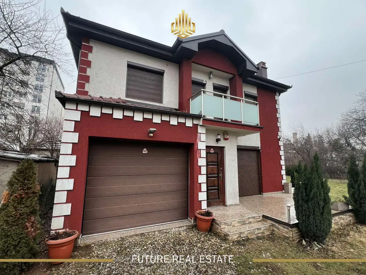 Shëpia në SHITJE/200m2 shtëpi në Fushë Kosovë