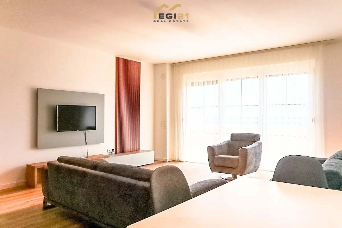 Banesë 93 m² për QIRA, Tophane banesë/apartment në Tophane